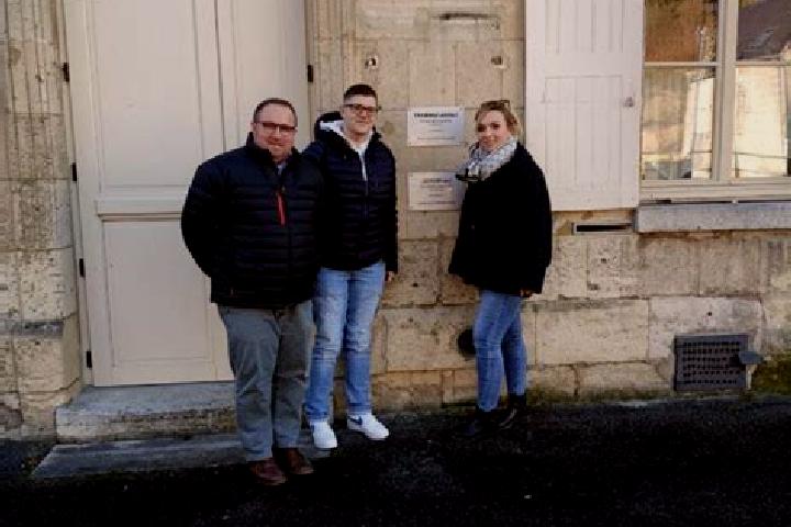 Escorts Pernant, France — Local Companions