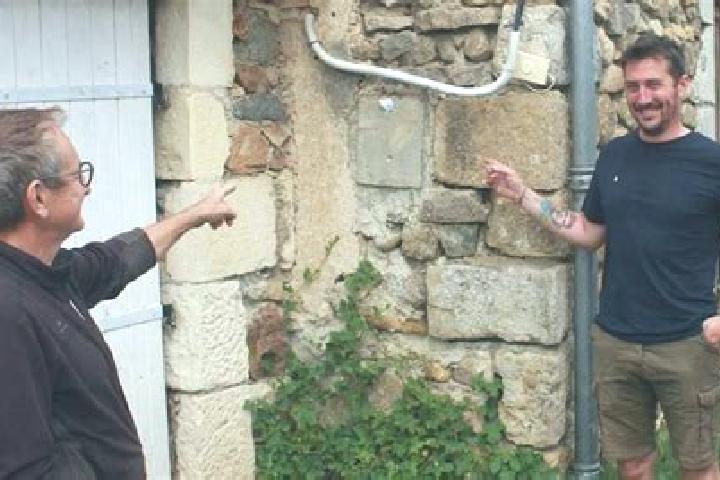 Escorts Persac, France — Local Companions