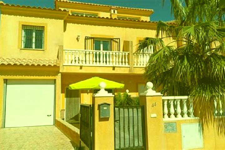 Escorts Pescueza, Spain — Local Companions