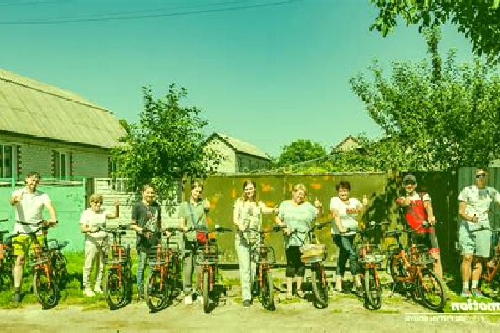 Escorts Petrodolynske, Ukraine — Local Companions
