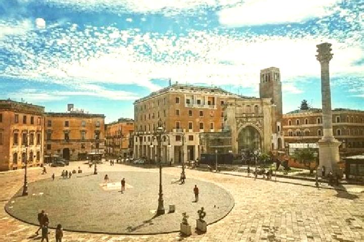 Escorts Piazza, Italy — Local Companions