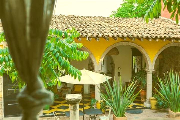 Escorts Piedra Grande, Mexico — Local Companions