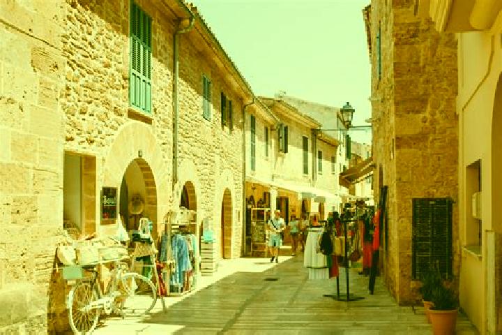 Escorts Pinarejo, Spain — Local Companions