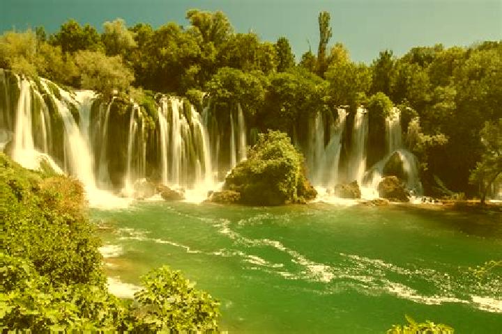Escorts Pjanici, Bosnia and Herzegovina — Local Companions