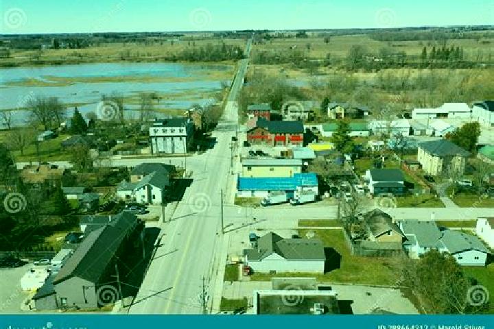 Escorts Plattsville, Canada — Local Companions