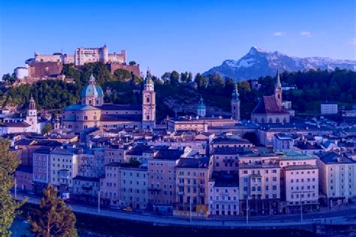 Escorts Plesching, Austria — Local Companions