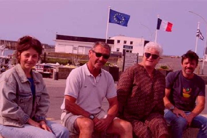 Escorts Plobannalec-Lesconil, France — Local Companions