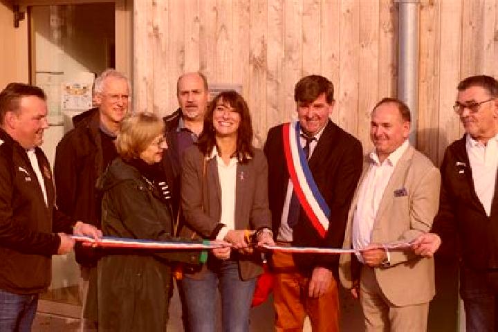 Escorts Ploezal, France — Local Companions