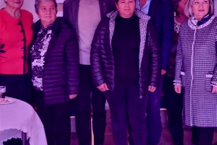 Escorts Podenii Noi, Romania — Local Companions