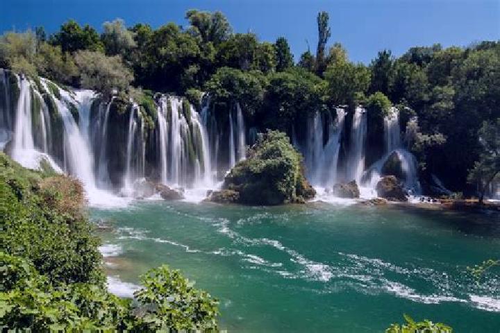 Escorts Polje-Bijela, Bosnia and Herzegovina — Local Companions