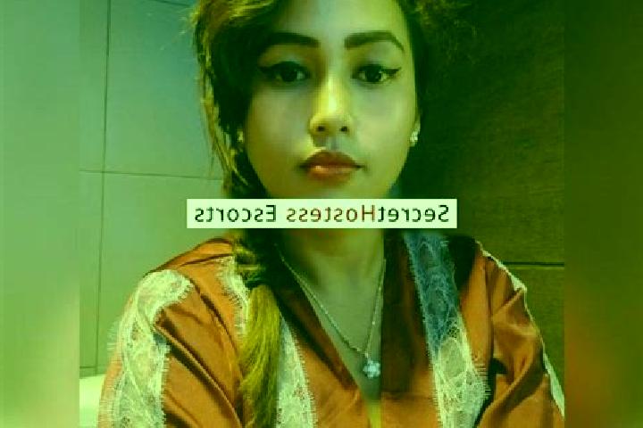 Escorts Pompanua, Indonesia — Local Companions