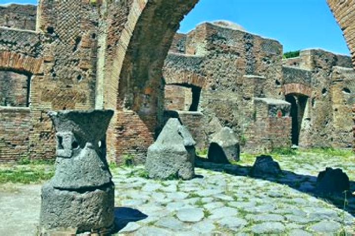 Escorts Pompeya, Mexico — Local Companions