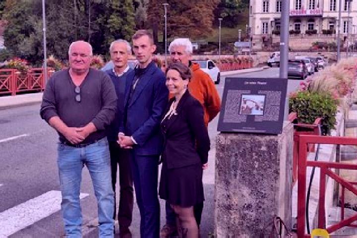 Escorts Pont-de-Roide, France — Local Companions