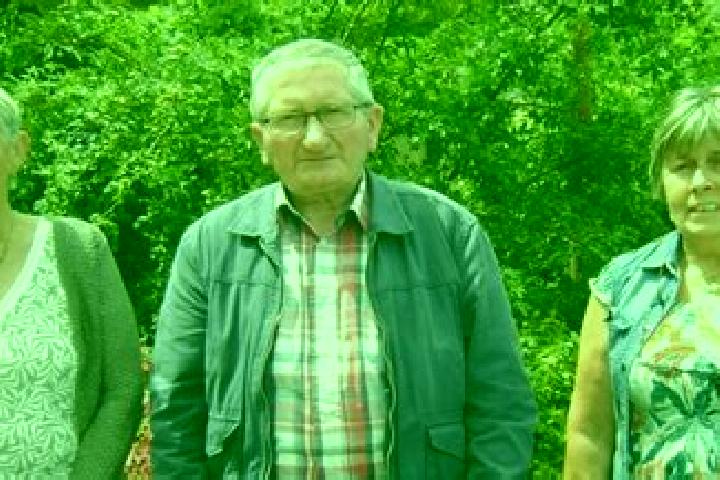 Escorts Pont-Melvez, France — Local Companions