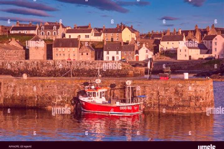 Escorts Portsoy, United Kingdom — Local Companions