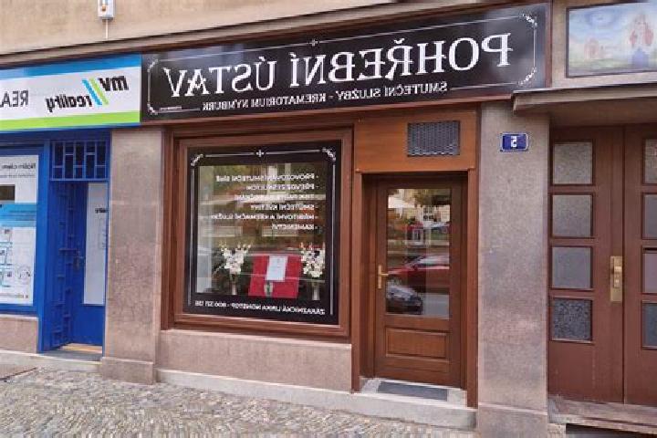 Escorts Prackovice nad Labem, Czech Republic — Local Companions