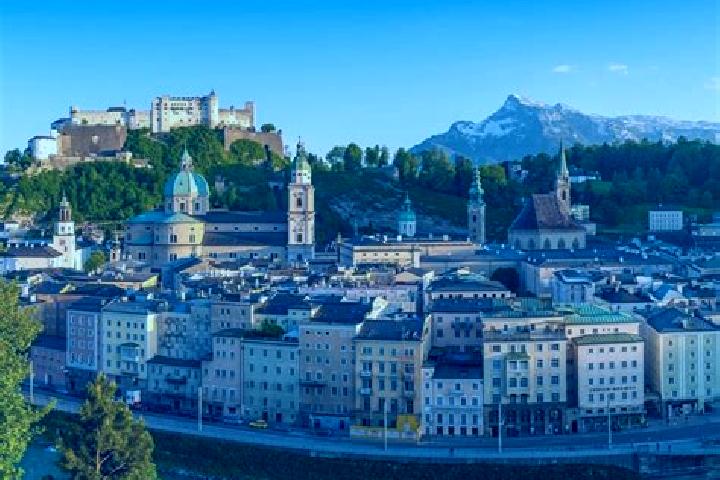 Escorts Prellenkirchen, Austria — Local Companions