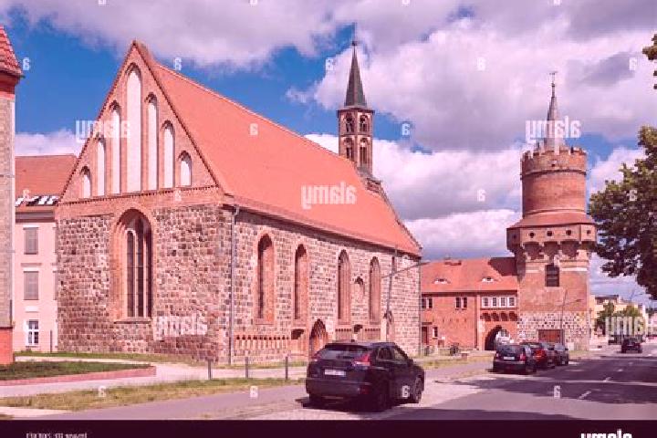 Escorts Prenzlau, Germany — Local Companions
