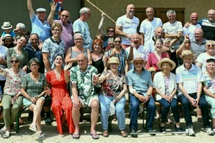 Escorts Prisse, France — Local Companions