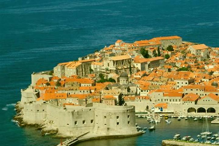 Escorts Prozor, Croatia — Local Companions