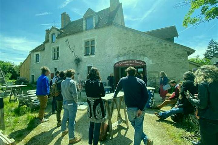 Escorts Prunay, France — Local Companions
