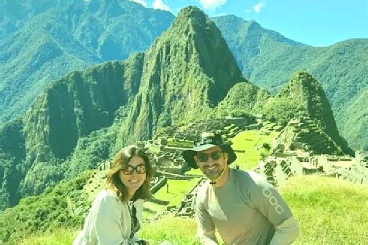 Escorts Puente Viru, Peru — Local Companions
