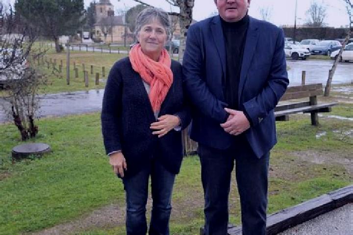 Escorts Pujo-le-Plan, France — Local Companions