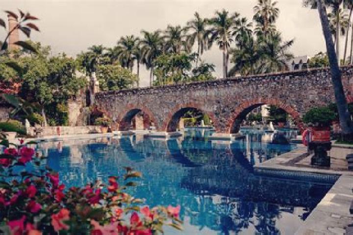 Escorts Putlunichuchut (Vista Hermosa), Mexico — Local Companions