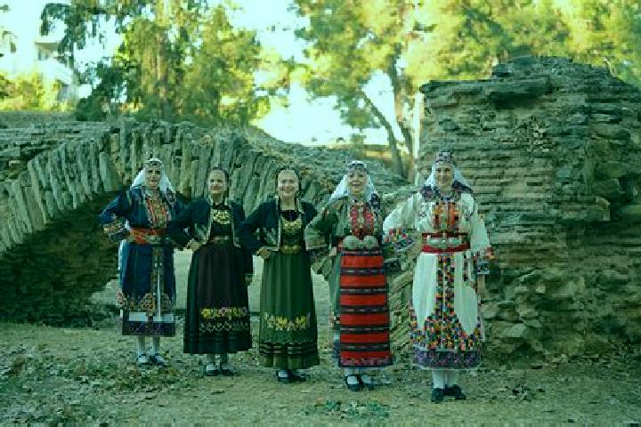 Escorts Pylaia, Greece — Local Companions