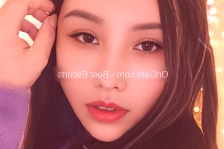 Escorts Qiawan, China — Local Companions
