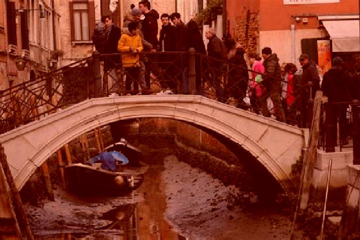 Escorts Quarrata, Italy — Local Companions
