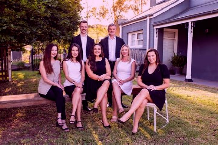 Escorts Queanbeyan, Australia — Local Companions