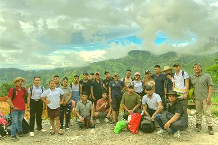 Escorts Quebrada del Rosario, Panama — Local Companions