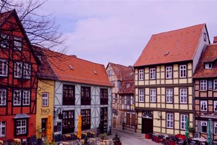 Escorts Quedlinburg, Germany — Local Companions