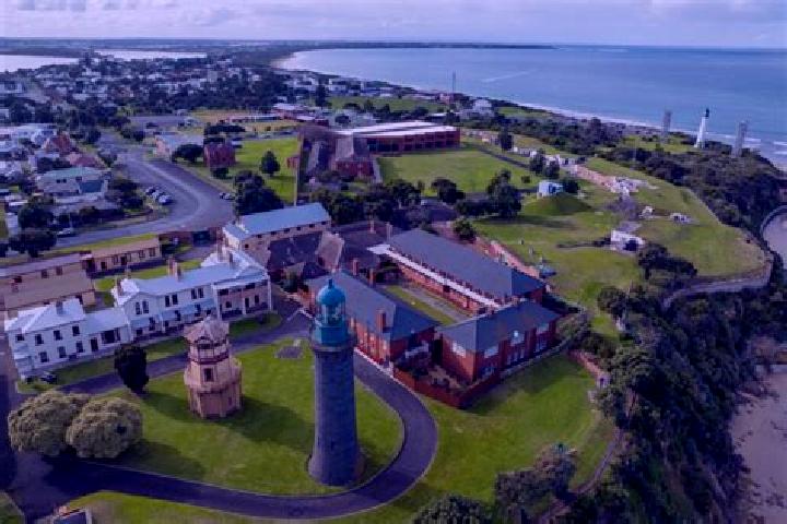 Escorts Queenscliff, Australia — Local Companions