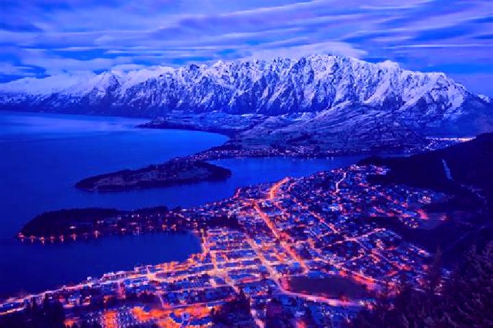 Escorts Queenstown, United Kingdom — Local Companions
