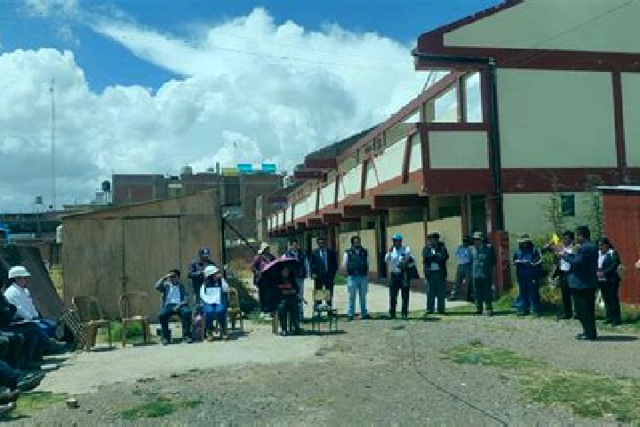 Escorts Quilcapuncu, Peru — Local Companions