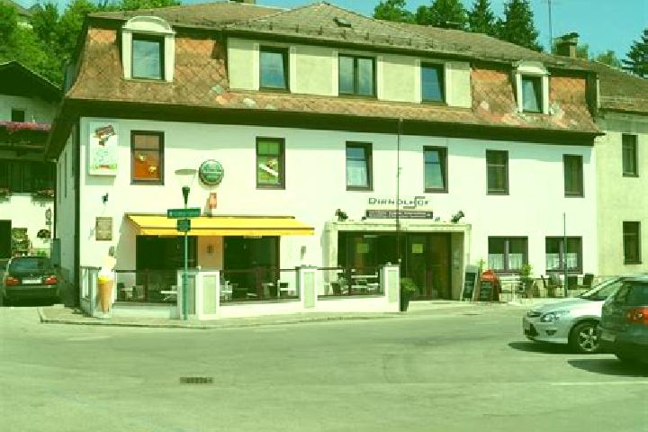Escorts Rabenstein an der Pielach, Austria — Local Companions