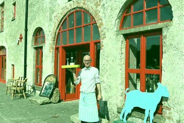 Escorts Ramelton, Ireland — Local Companions