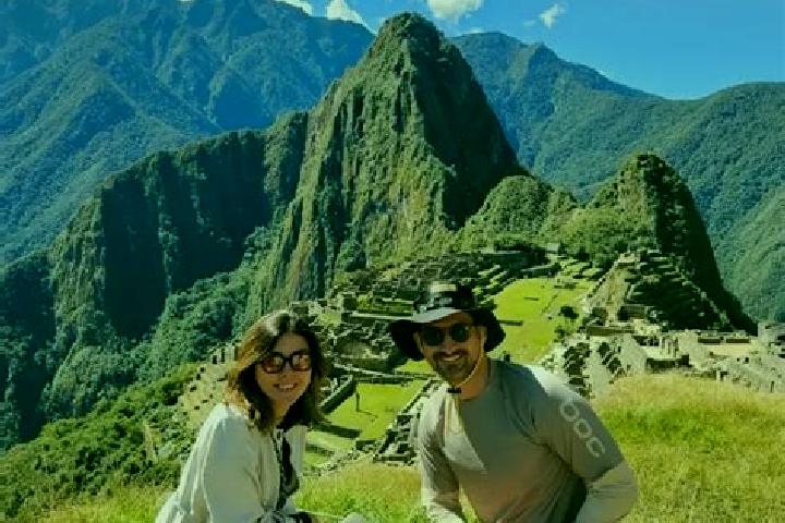 Escorts Ranrahirca, Peru — Local Companions