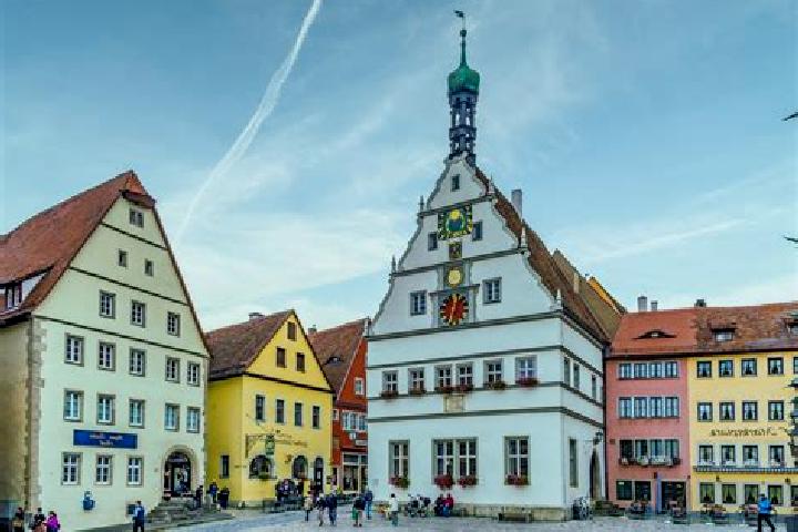 Escorts Redefin, Germany — Local Companions