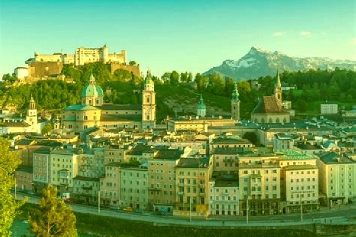 Escorts Reifling, Austria — Local Companions