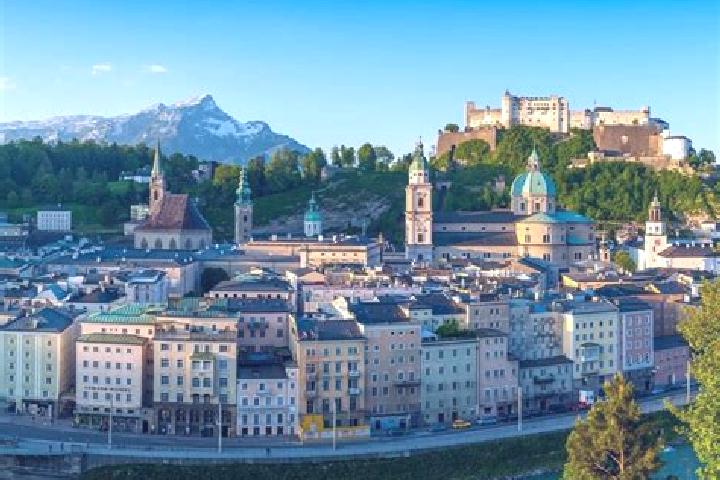 Escorts Reinbach, Austria — Local Companions