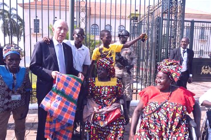Escorts Reino de Antula, Guinea-Bissau — Local Companions