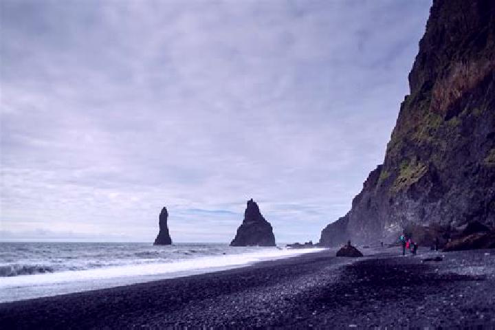 Escorts Reykjanesbaer, Iceland — Local Companions