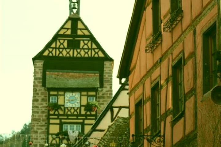 Escorts Riquewihr, France — Local Companions