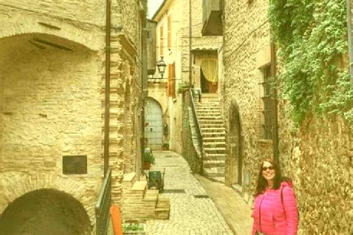 Escorts Roccantica, Italy — Local Companions