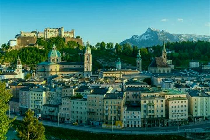 Escorts Rofansiedlung, Austria — Local Companions