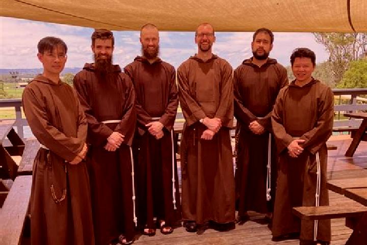 Escorts Rohan, France — Local Companions