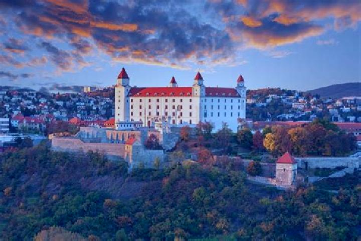 Escorts Rohoznik, Slovakia — Local Companions